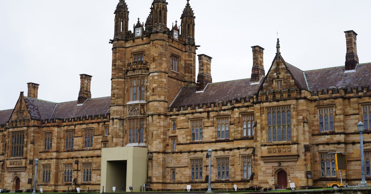 UCL vs University of Sydney 2026: Choosing Between a UK and an Australian Offer