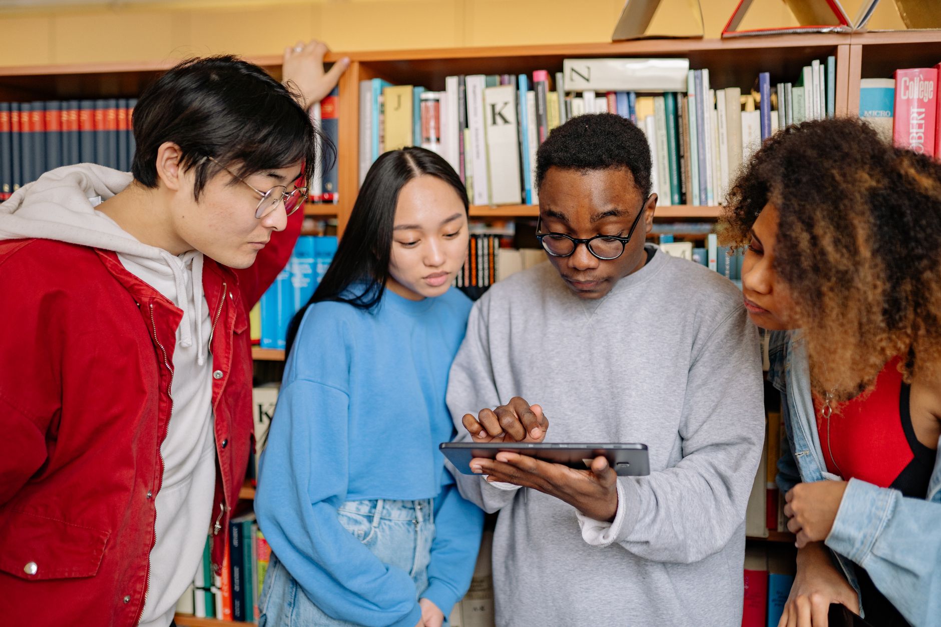 一年制海外硕士回国政策全景：哪些通道看学制，哪些只看学历与认证