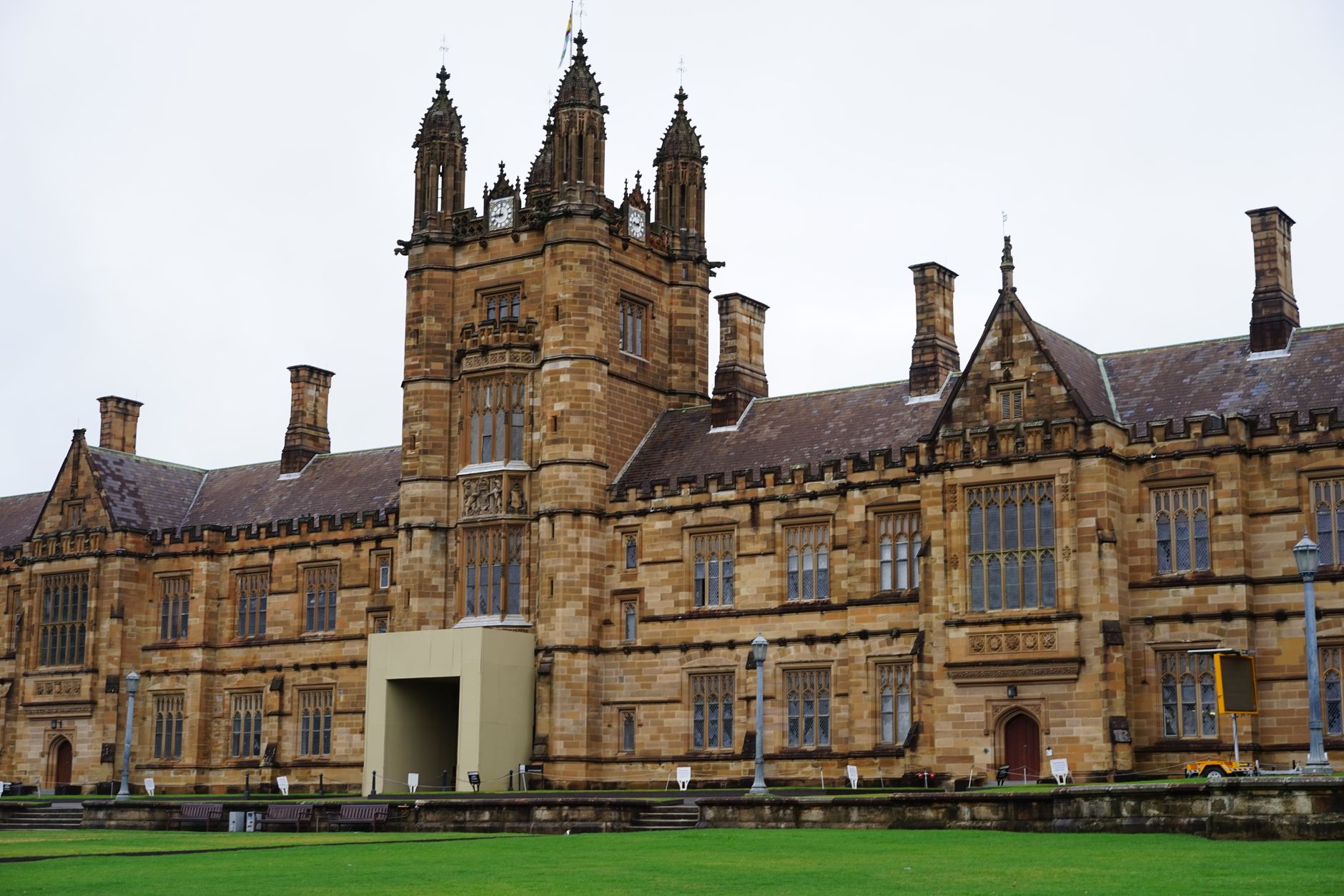 阿德莱德大学（Adelaide University）怎么样：2026院校类型、课程与申请条件、排名、费用、录取要求